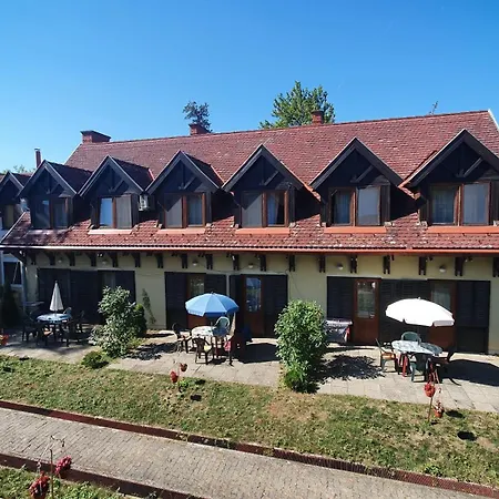Harmonia Ueduelohaz A * Balatonlelle